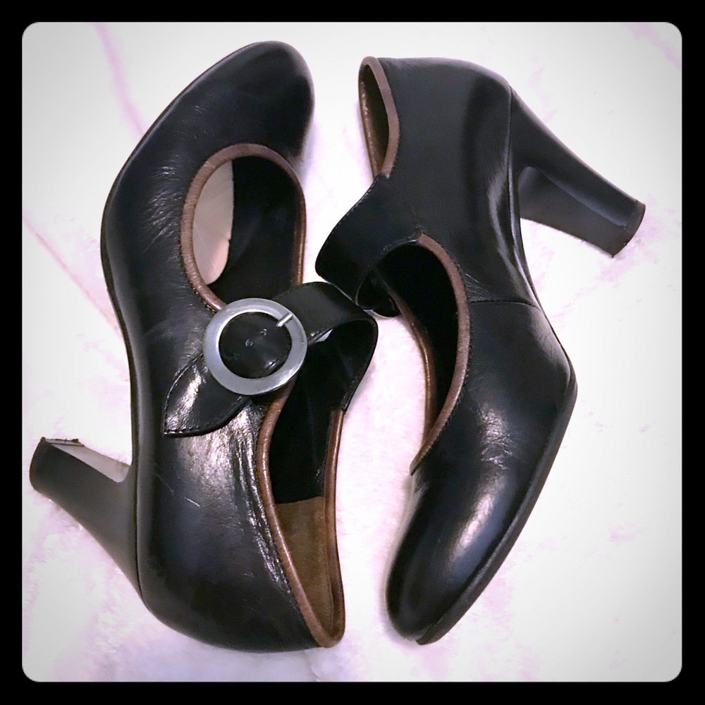 PAUL GREEN Black w/ Brown Trim Mary Jane’s